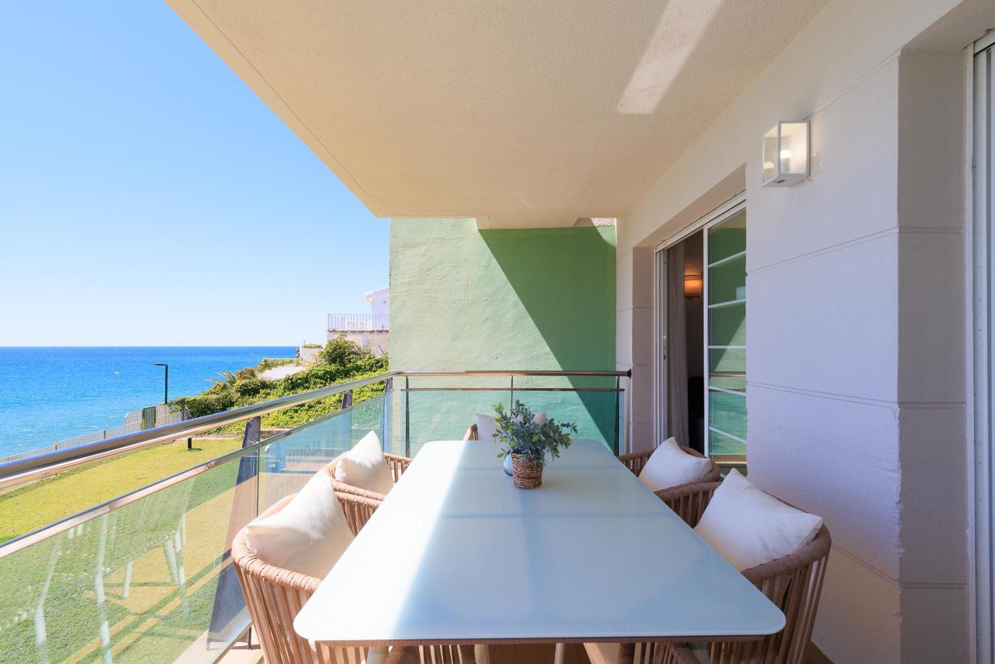 Uhc Arinsal Family Complex Apartment Salou Exterior photo